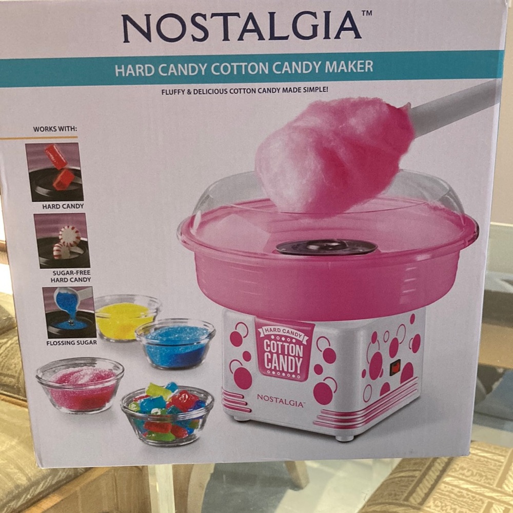 Cotton candy maker